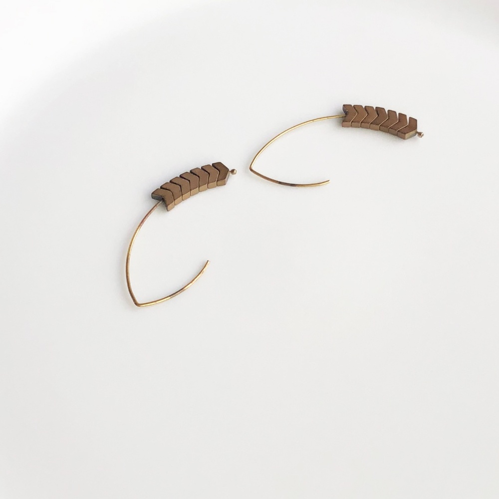 NEW "Merida" Stone Earrings (brown) - Picture 3 of 8